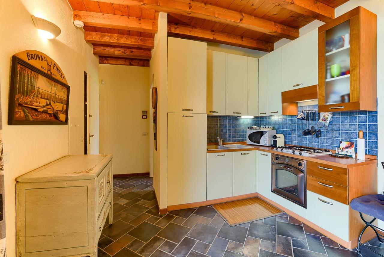La Chicca Del Garda Apartment Peschiera del Garda Bagian luar foto
