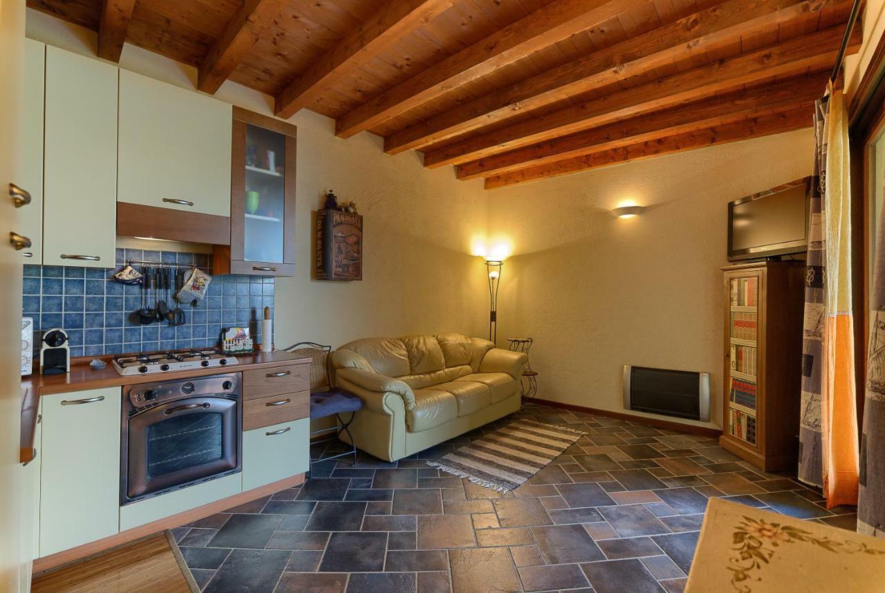 La Chicca Del Garda Apartment Peschiera del Garda Bagian luar foto