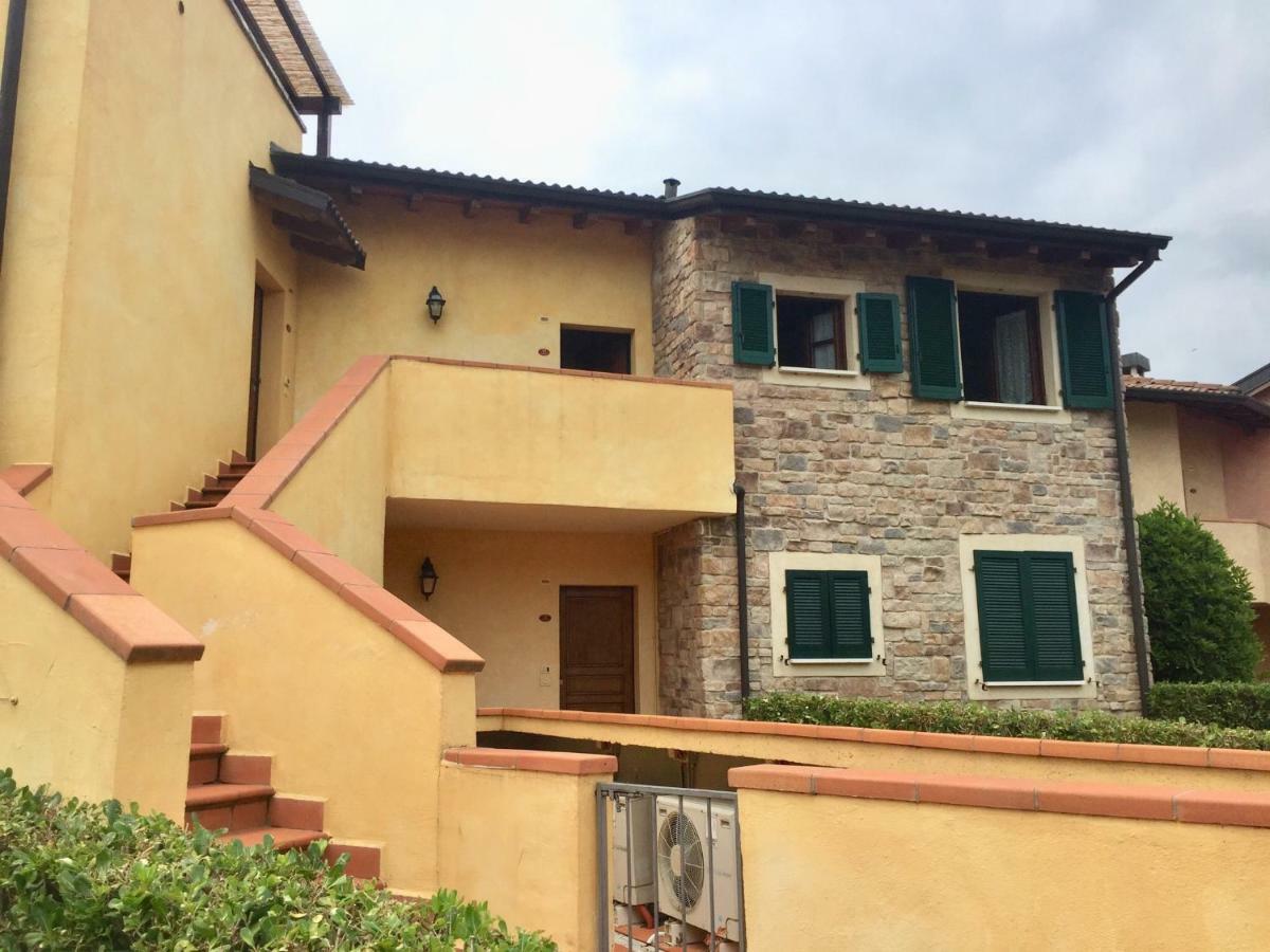 La Chicca Del Garda Apartment Peschiera del Garda Bagian luar foto